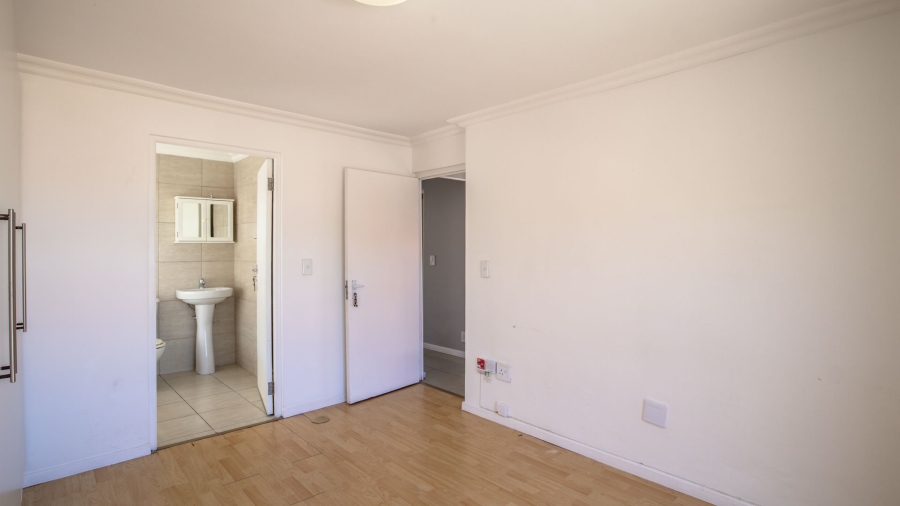3 Bedroom Property for Sale in Muizenberg Western Cape
